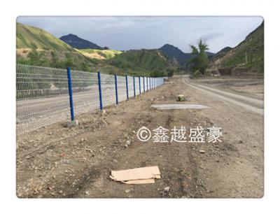 圖木舒克市廟爾溝護(hù)欄網(wǎng)施工案例